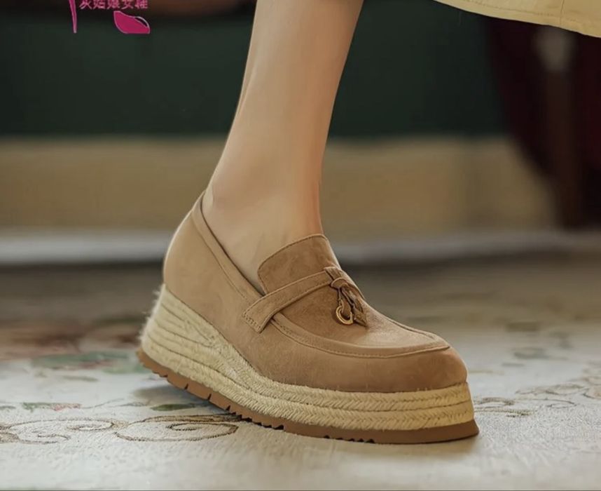 Лоферы женские 35/36