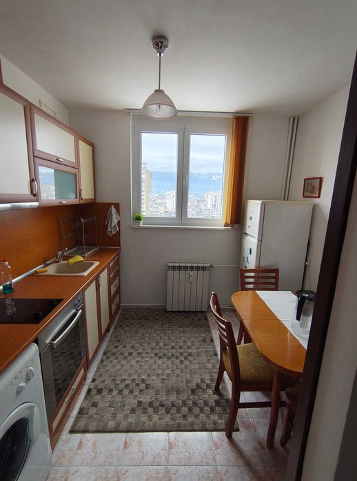 Тристаен имот в кв.Младост 1