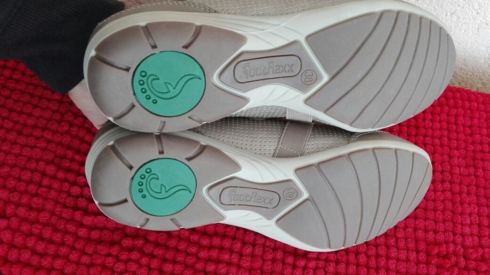 Pantofi noi Footflexx nr 38