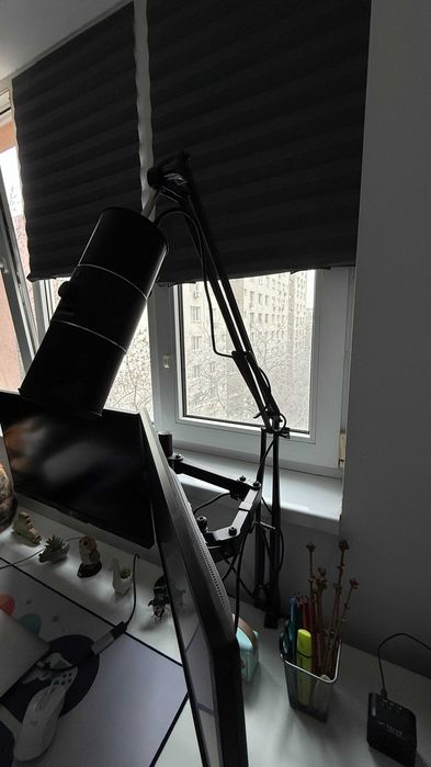 Microfon Razer Seiren + brat microfon