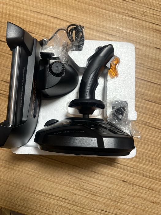 Контролери Trustmaster T.16000 M FCS Hotas