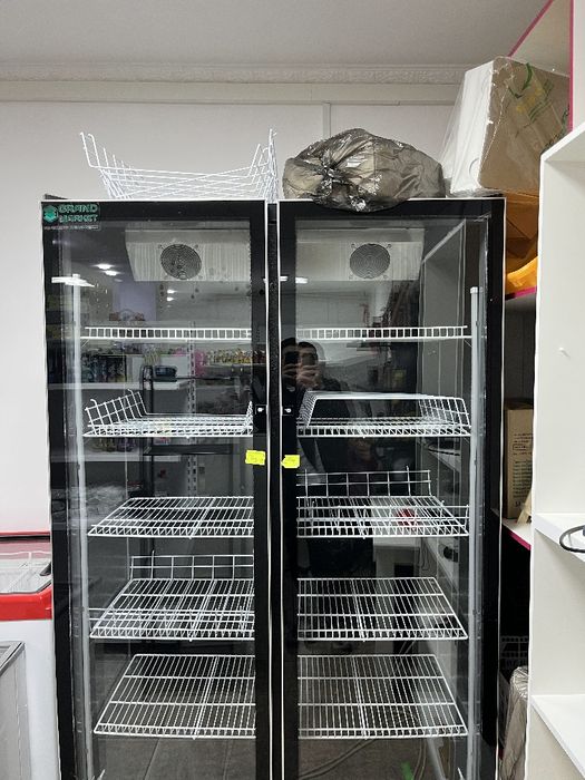Продаётся витрины холодильник