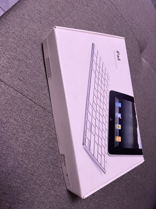 Tastatura apple ipad 1,2,3,4 de colectie la cutie cu carticele