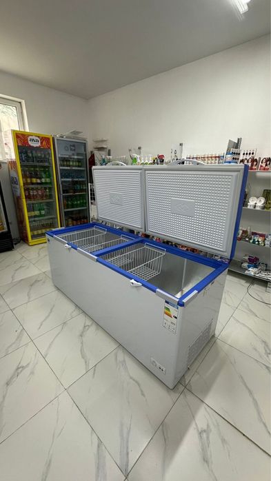 Морозильник почти новый