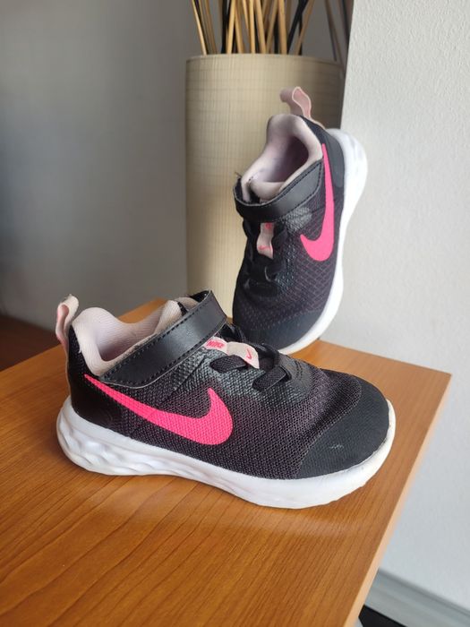 Nike fete nr 23.5