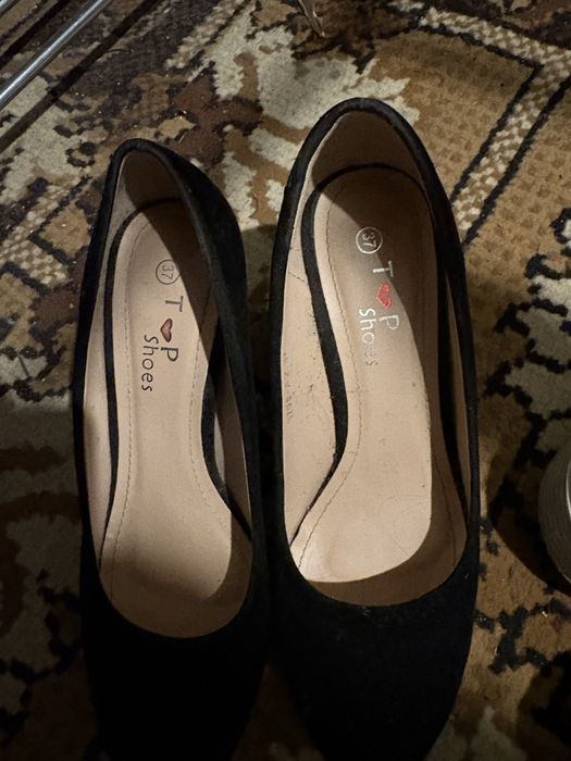 Vand tot ce se vede in poze