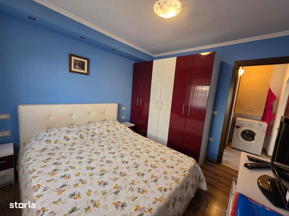 4 camere, zona Favorit, etaj intermediar, 2 balcoane, mobilat, utilat