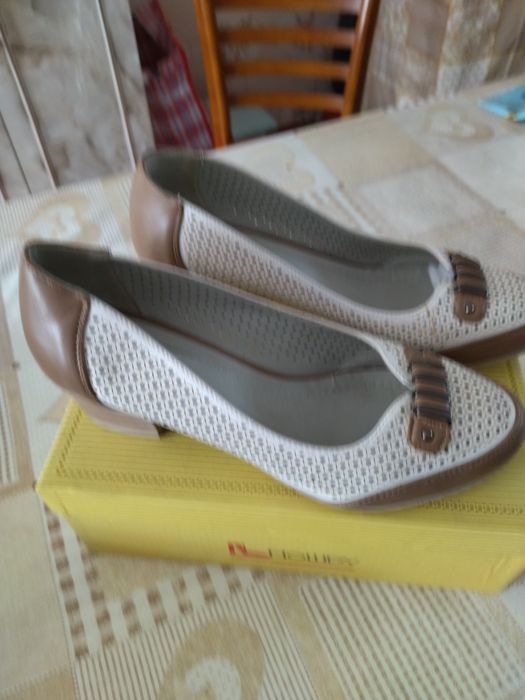 Продам туфли 41 размера