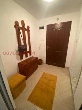 Дава се под наем Едностаен апартамент в Плевен, 9-ти квартал - 56 кв.м за 255 € - Снимка #10