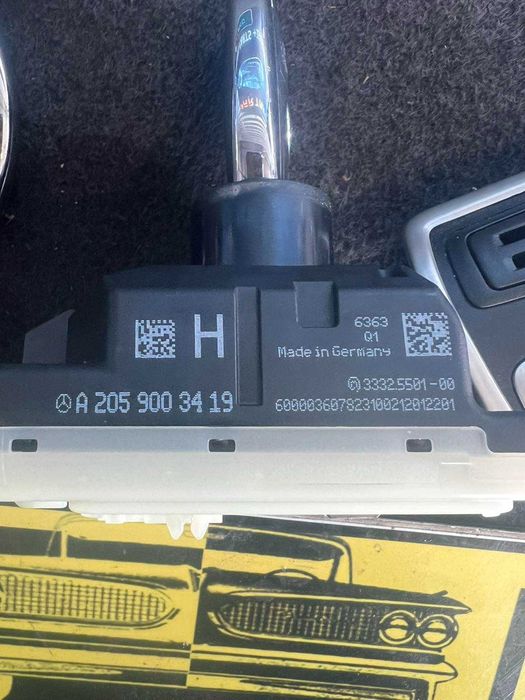 Гълтач за ключ и ключ за фарове Mercedes W205 C class