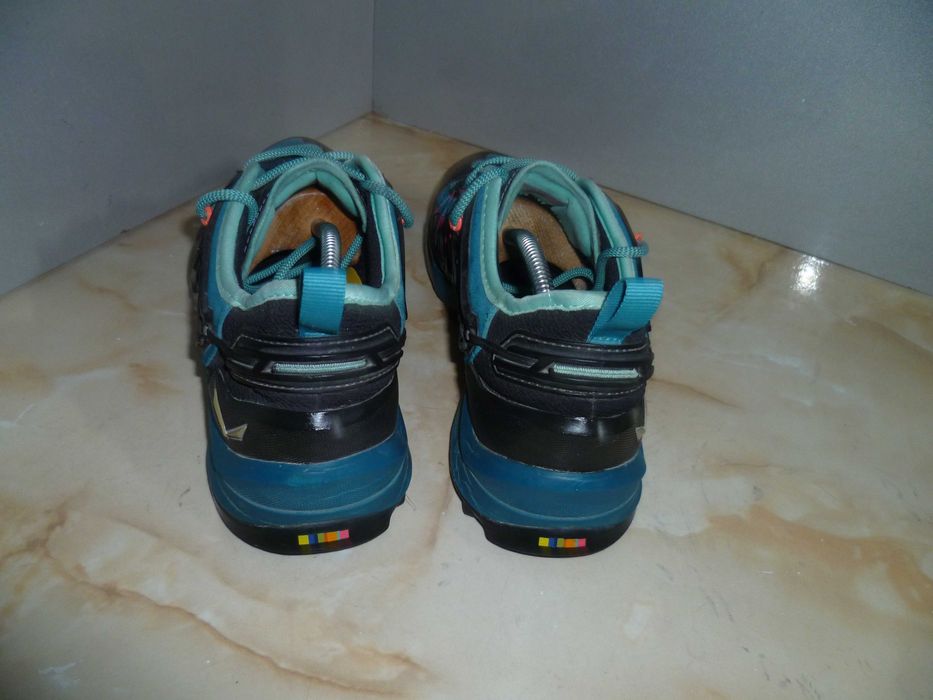 SALEWA туристически обувки №40