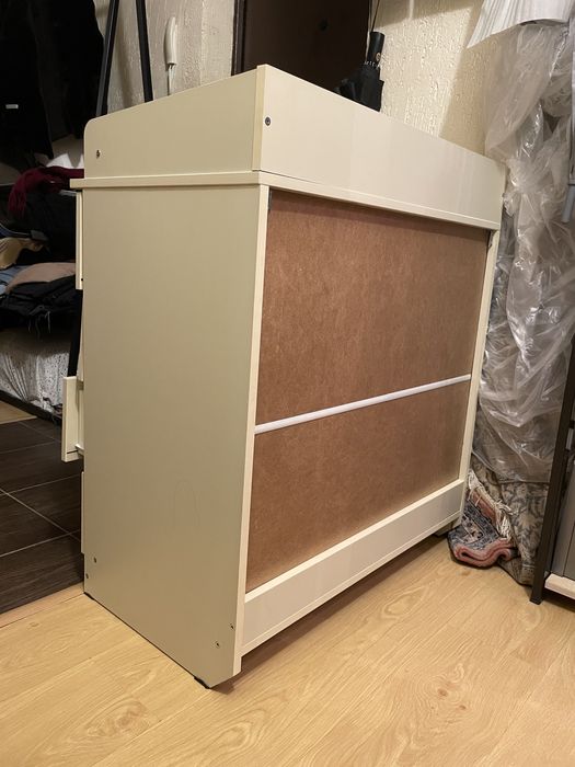 Два белых комода в стиле IKEA