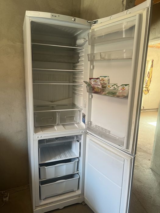 Продам холодильник в рабочем состоянии