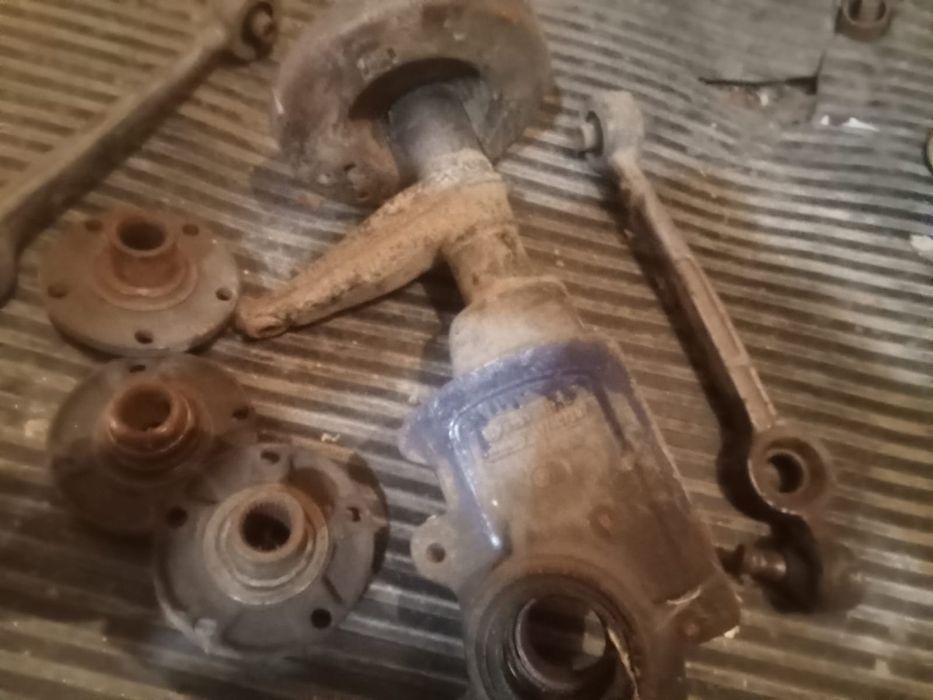 стойка на ауди 100 квадро