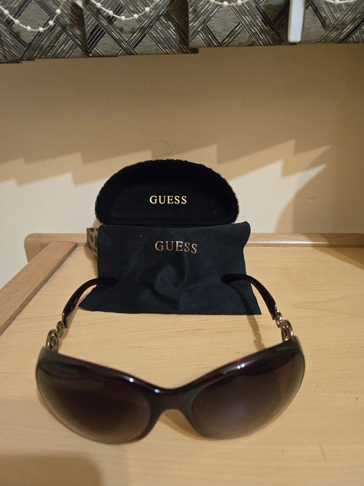 Дамски слънчеви очила Guess