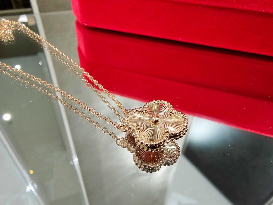 Van Cleef & Arpels VCA Rose Gold 1 Motif Alhambra Clover Дамско Колие