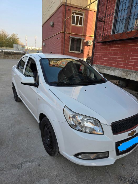 Продаётся Нексия 3