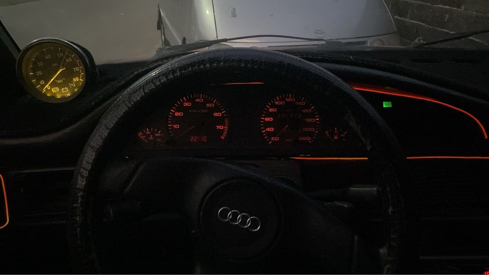 Ауди 100  обен йес сатлады