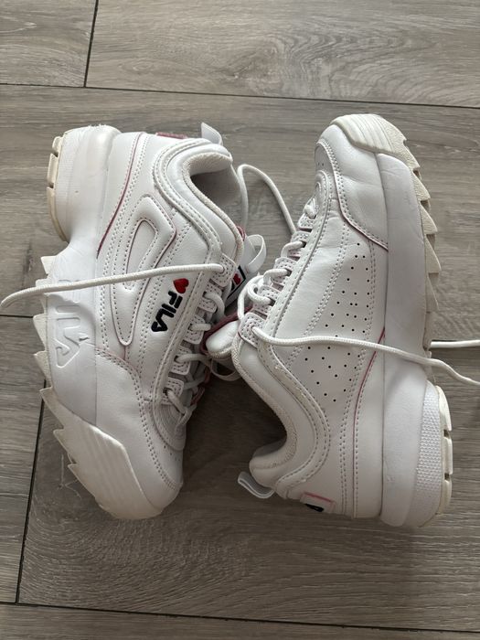 Adidasi Fila, fete, originali, marimea 38, negru si albi 37,5