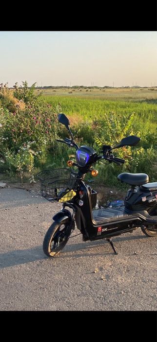 Продам элекровелик срочно