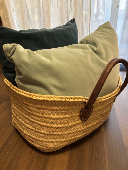 Cos cu doua perne decorative catifea