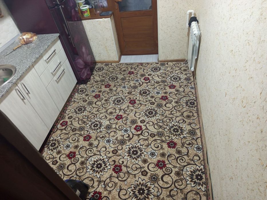 Gilamlar sotiladi 3 ta