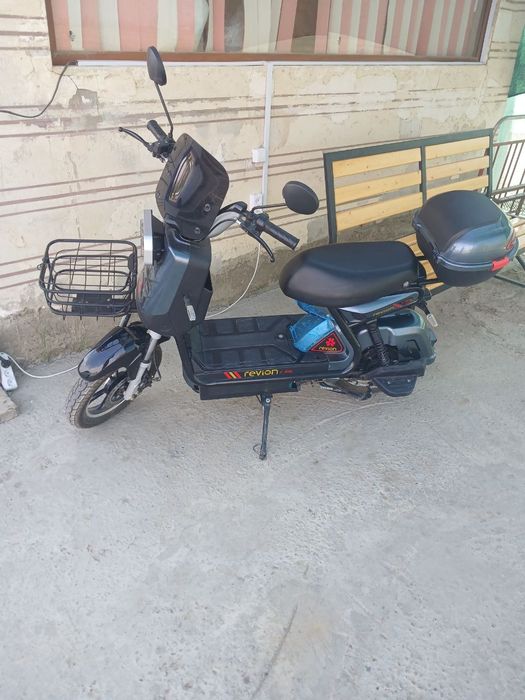 Elektro moto sotiladi