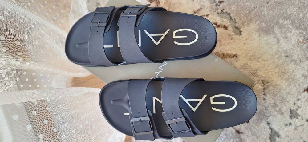 Мъжки чехли GANT