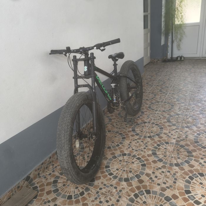 Vând bicicleta velors
