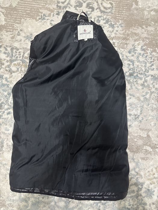 Moncler безрукавка(пуховик)
