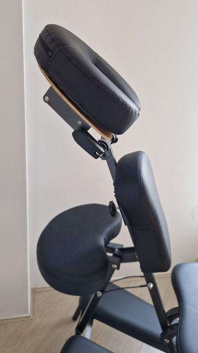 Scaun de masaj cervical portabil
