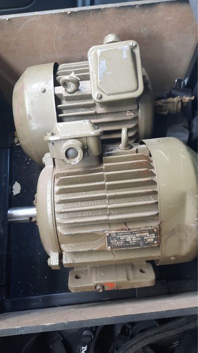 Продам электро двигатели