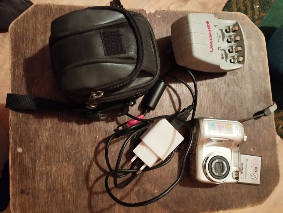 Цифровой фотоаппарат NIKon