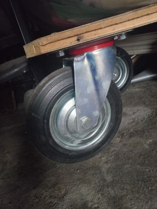 Колеса поворотные
