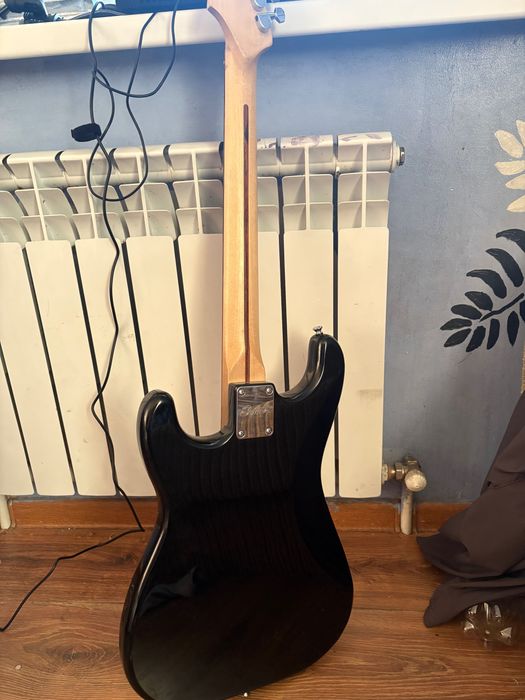 Гитара Squier б/у в отлично Состояние