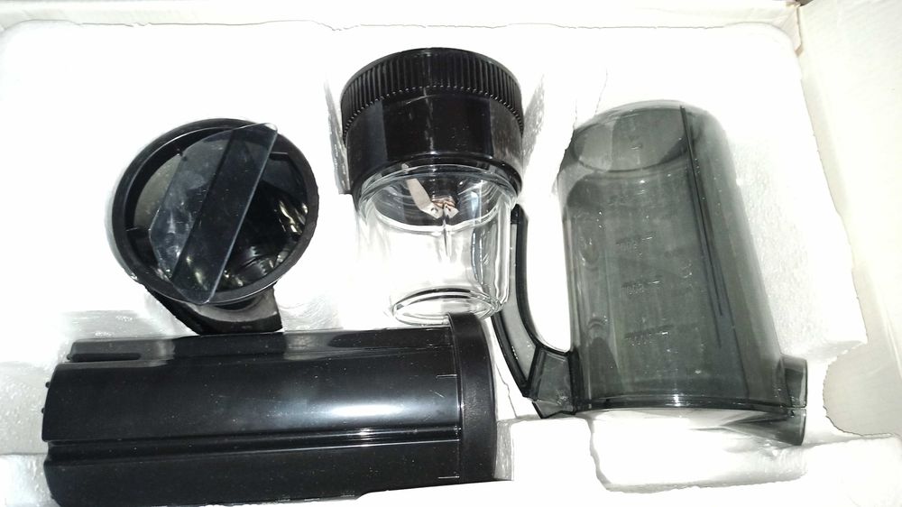 Кухонный комбайн, блендер, соковыжималка