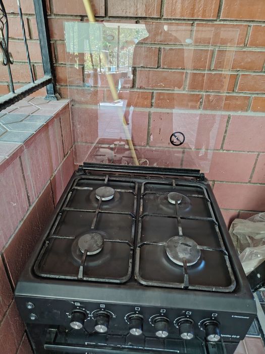 Газ плита сотилади кам ишлатилган келиштириб бераман