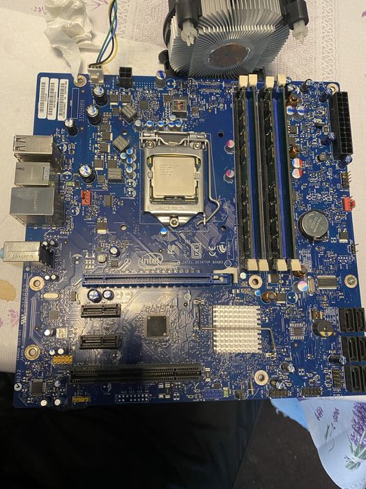 Vand pc i5 760 12 gb de ram