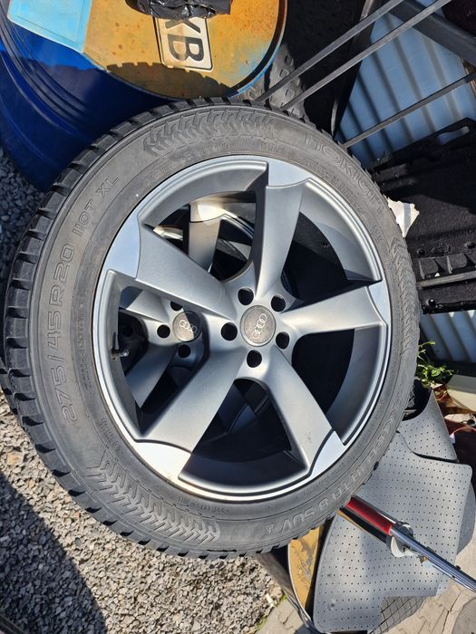 Гуми с Джанти за Audi Q7 275/45 R20 Nokian