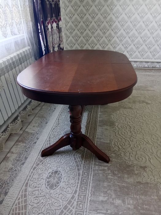 Продам хороший стол