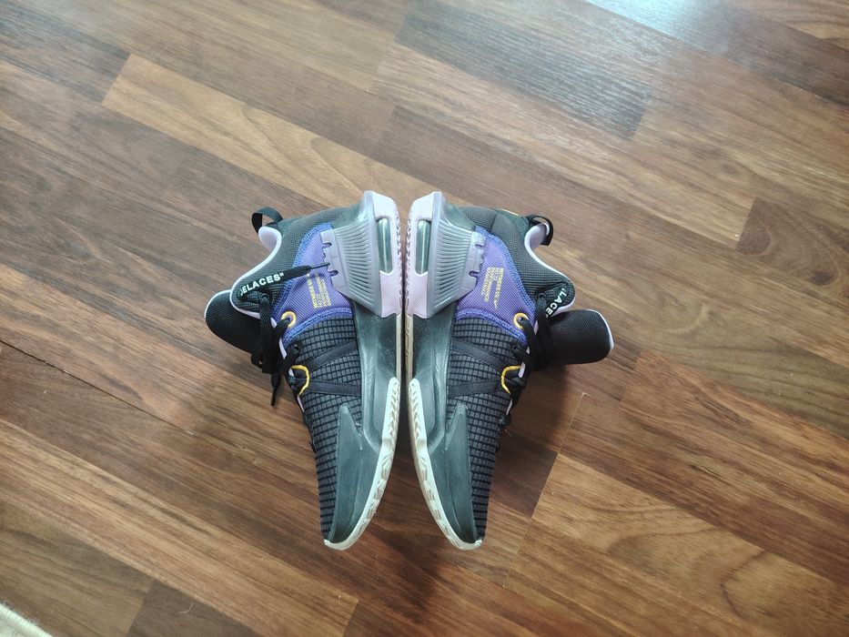 Adidași Nike lebron 44.5
