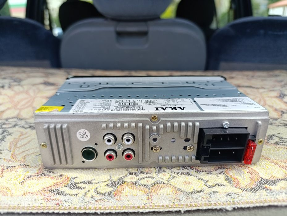 Радио  AKAI ACP-300