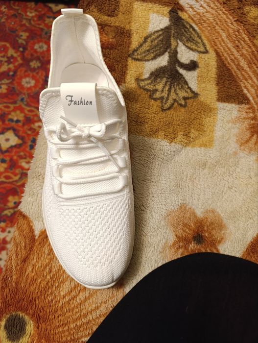 Кроссовки женские 41 размер