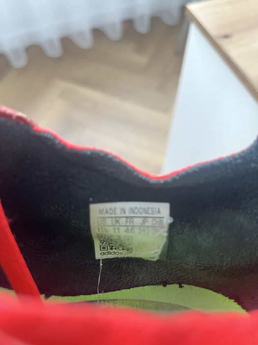 Продам Adidas Predator сороконожки
