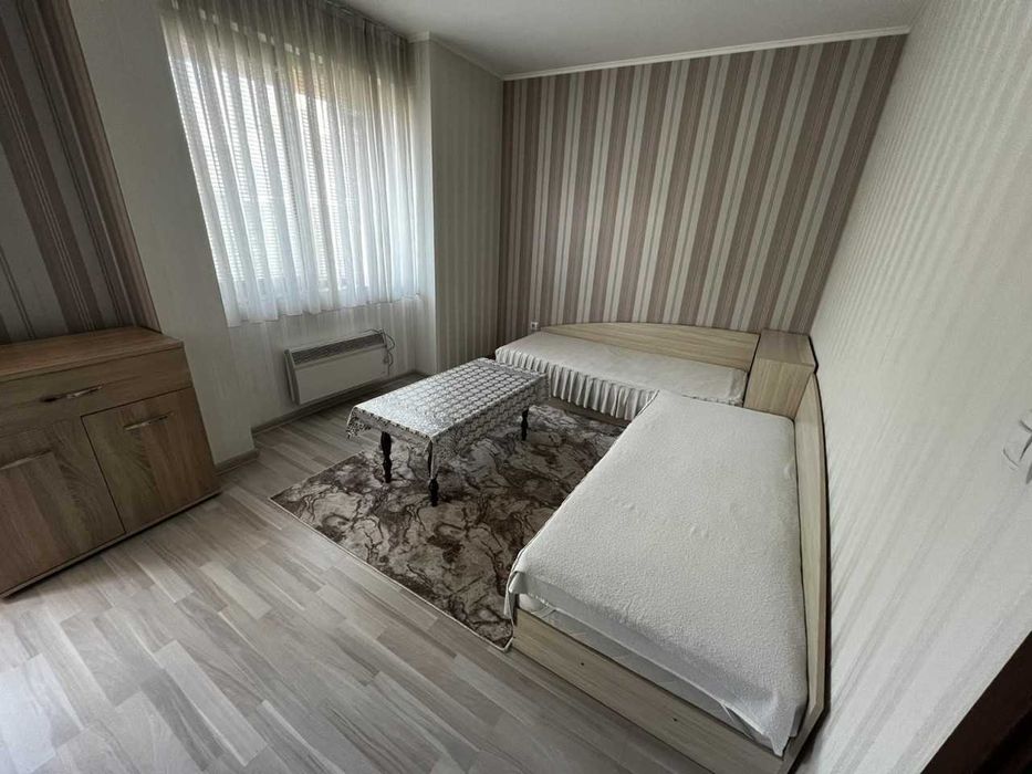 Тристаен апартамент в Съдийски