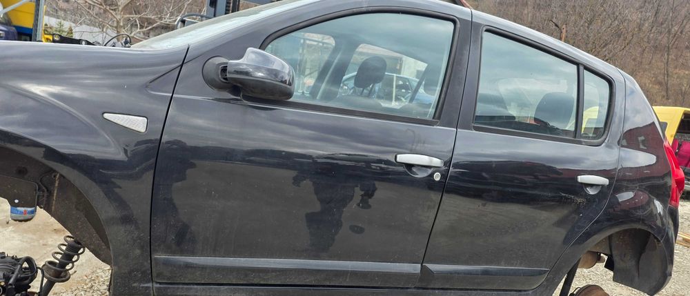 Usa stanga / dreapta spate Dacia Sandero 2009 2010 / 2011 2012