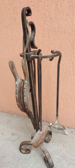 Set ustensile pentru semineu