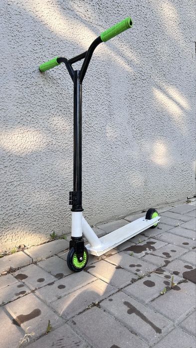 Продам трюковой самокат