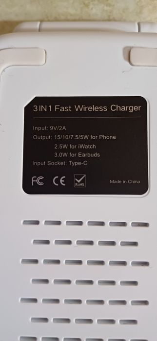 Vand Incarcator Wireless 3 în 1 Telefon/Ceas /Casti