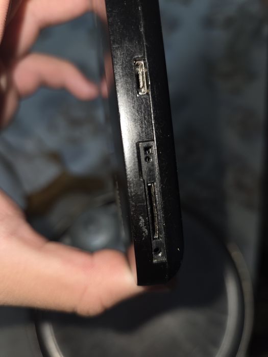 Продаеться карманный модем(роутер)